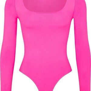 NWT Skims Essential long sleeve bodysuit in pink highlighter 4X 5X